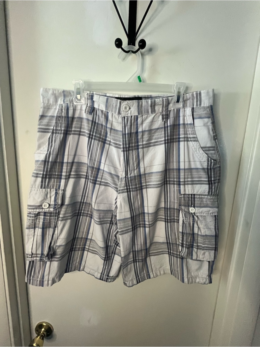 Beverly Hills Polo Club Plaid Shorts - Picture 2 of 4